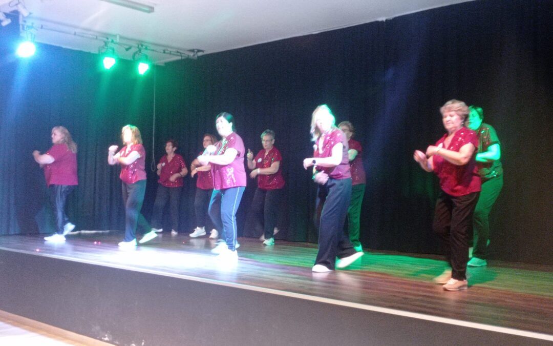 Exhibición de baile en línea