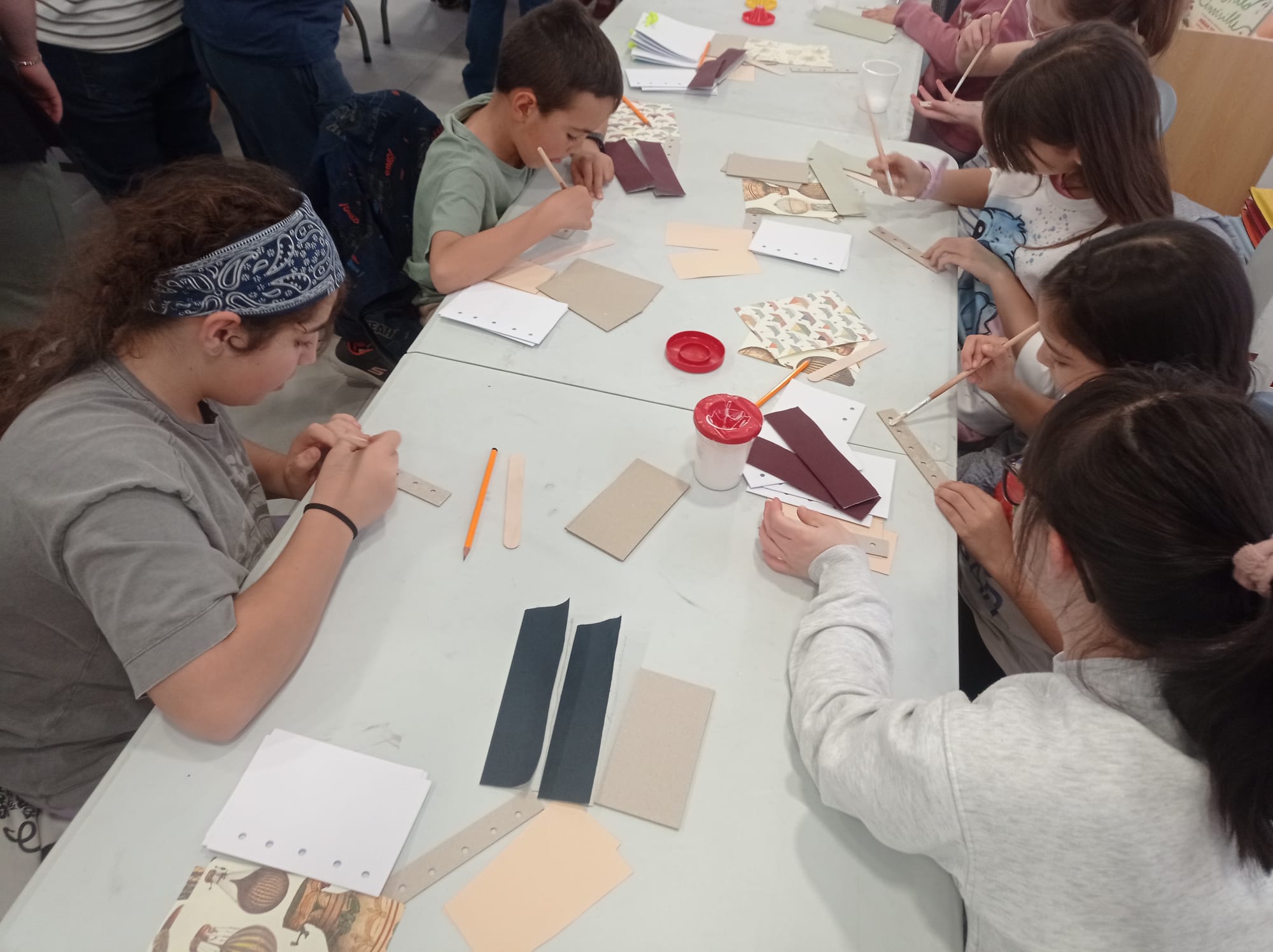 Taller encuadernación con Down Salamanca